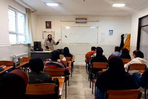 برگزاری کارگاه آموزشی تکریم سالمند در مدرسه زینب کبری شهرستان کوار