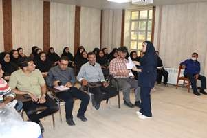  برگزاری کارگاه آموزشی مشاوره و فرزندآوری در شبکه بهداشت و درمان شهرستان کوار