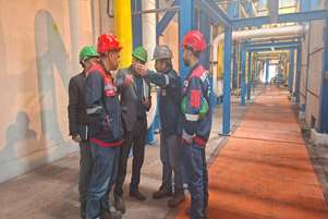 بازدید مشترک واحد بهداشت حرفه ای و اداره صمت از شرکت فولاد آلیاژی پاسارگاد