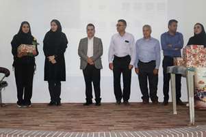 تقدیر از کارکنان شبکه بهداشت و درمان شهرستان کوار به مناسبت هفته جمعیت