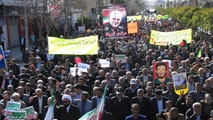 حضور بصیرت گونه کارکنان حوزه سلامت کوار،در راهپیمایی 22 بهمن